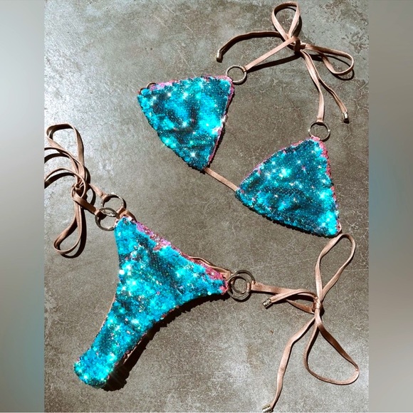 Tie Side Bottom - Beach Bunny - SMALL - New with tag - Bicolor Purple/Turquoise - Picture 7 of 12